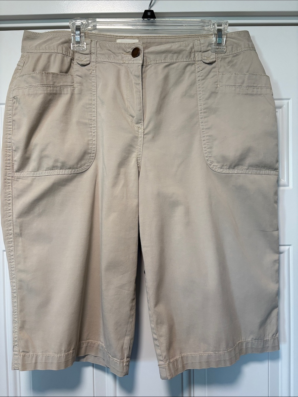 Chico's Khaki Utility Bermuda Shorts – Size 1.5 Petite (US 10 Petite) Retail $70